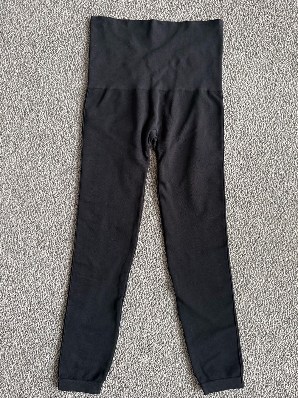 SPANX size L women’s  Black Leggings
